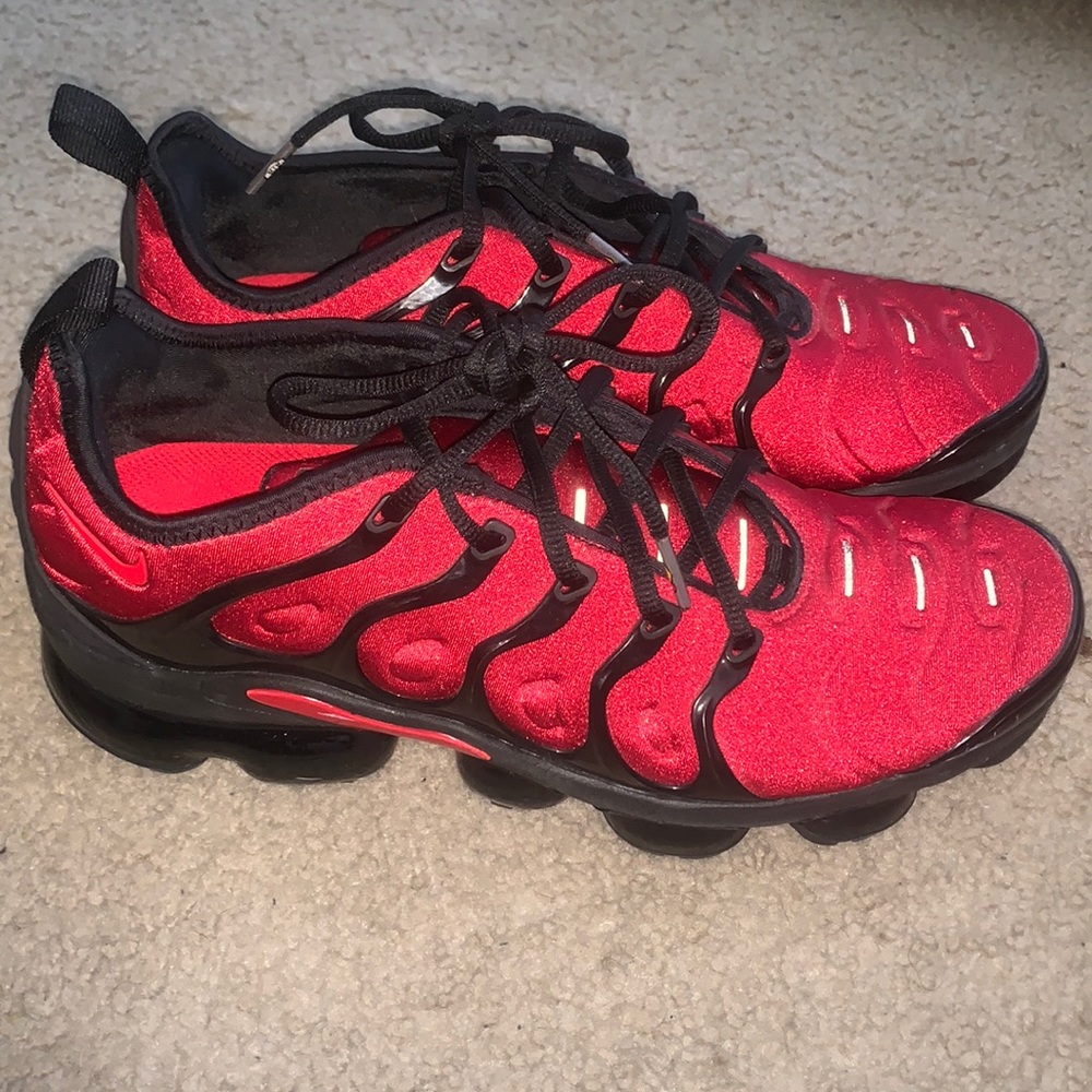 Nike Vapormax Plus - image 1
